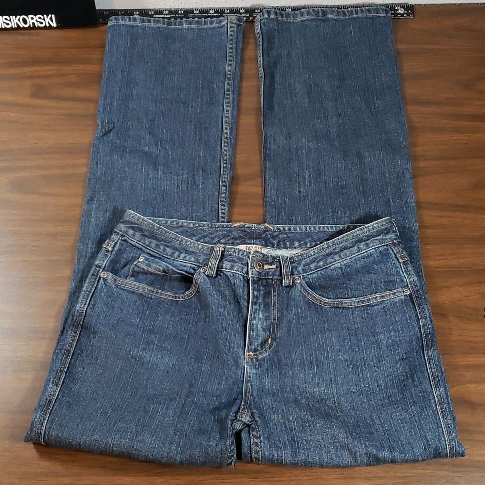 Duluth Trading Company Flex Work Curvy Bootcut Denim Jeans 53507‎ Size 6 x 33